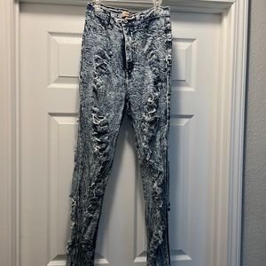 Size 11 Aphrodite ripped jeans